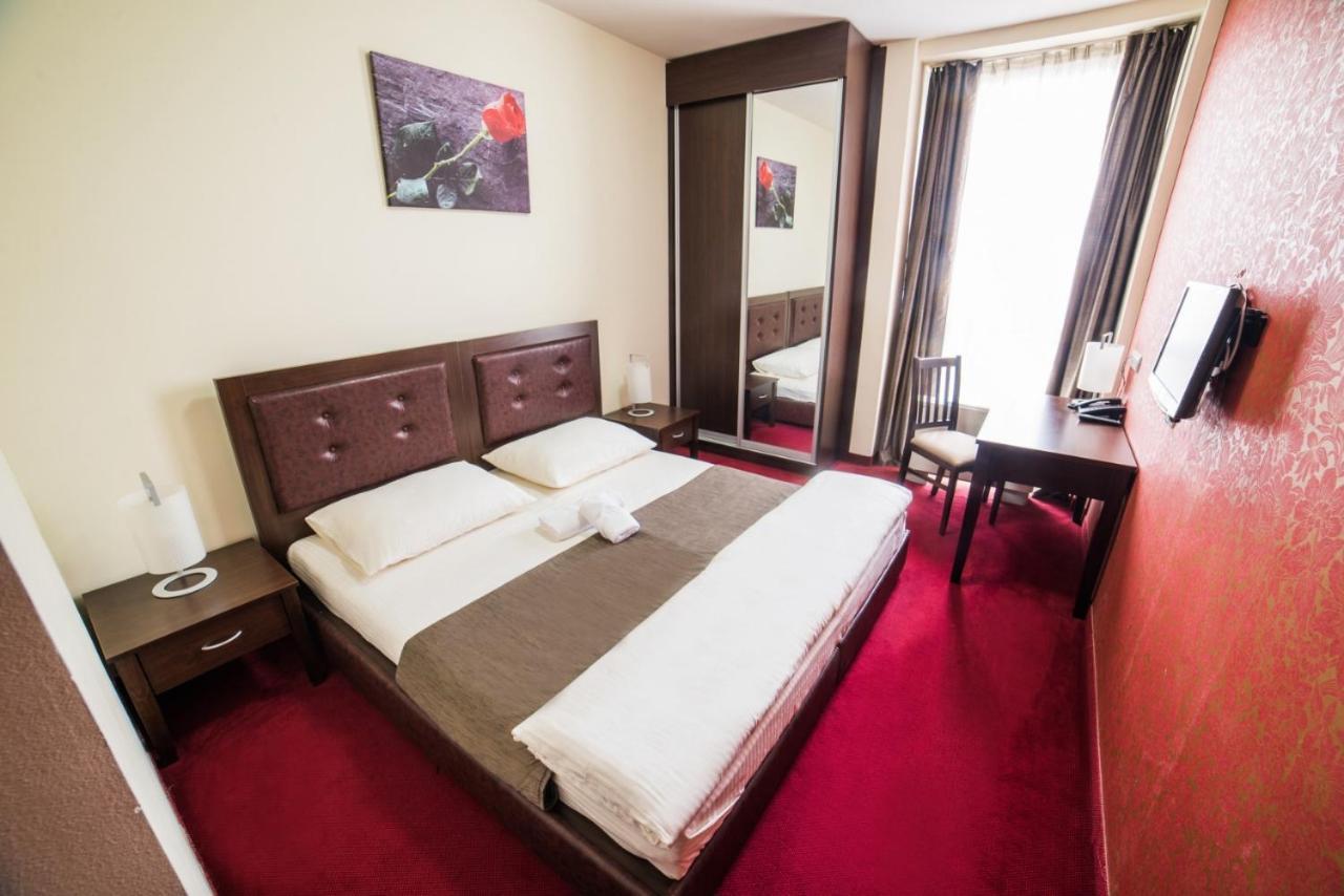 Hotel Atlas Ugljevik Экстерьер фото