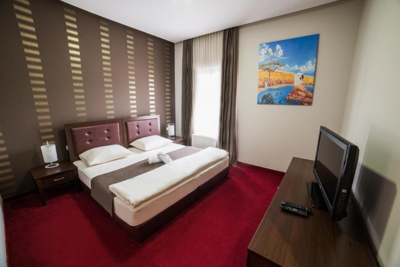 Hotel Atlas Ugljevik Экстерьер фото